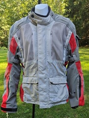 Revit Sand 5 H20 Jacket. AA Rating